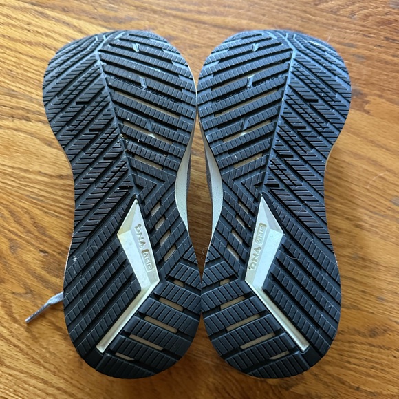 Brooks Bedlam 3 Gray Knit W8.5 - Picture 5 of 13